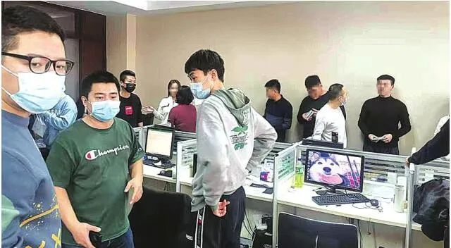 从代理商到诈骗团伙,“电销POS”让他误入歧途;75名涉案人员落网_去哪办理pos机(图2) 从代理商到诈骗团伙,“电销POS”让他误入歧途;75名涉案人员落网_去哪办理pos机(图2)