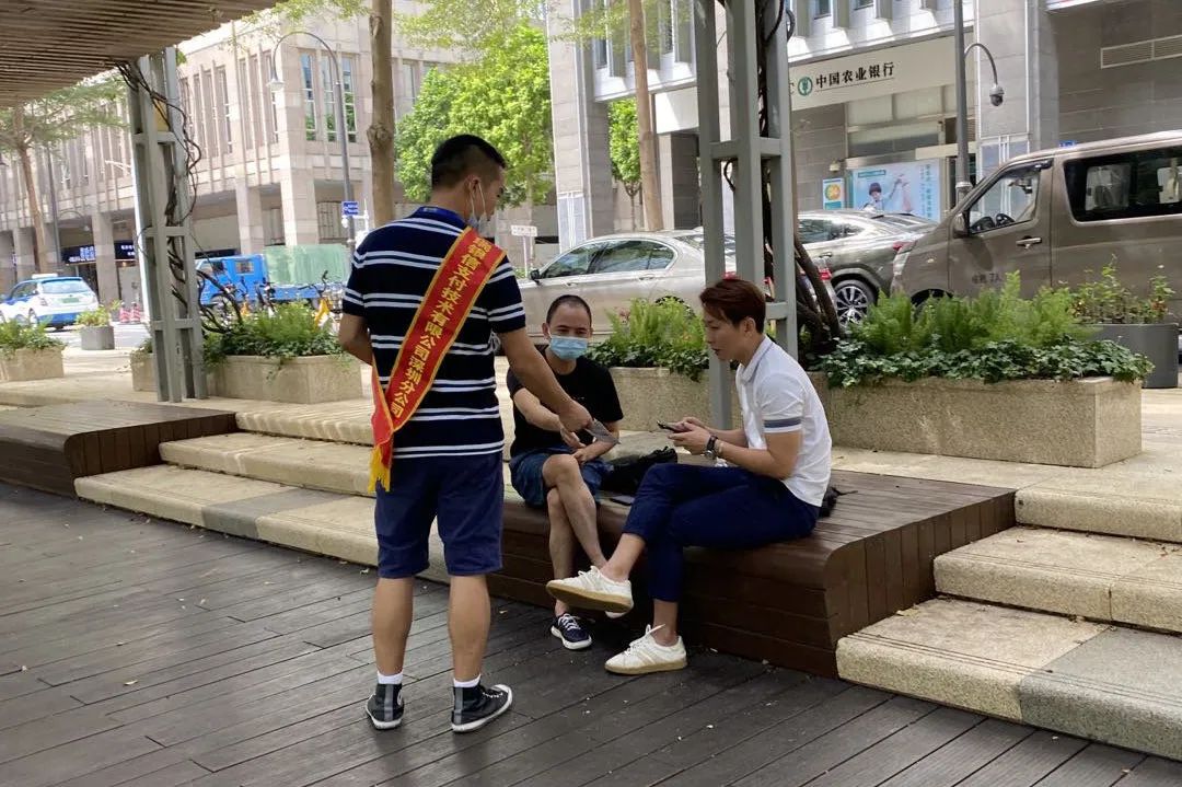 【反洗钱专题三】普及“三反”知识，防范洗钱风险_银行办理刷卡机pos机(图3)